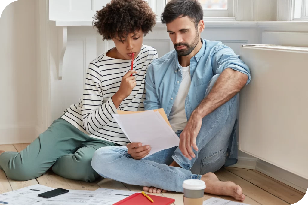 Dicas para se organizar financeiramente e conquistar o seu apê fazendo contas em casal