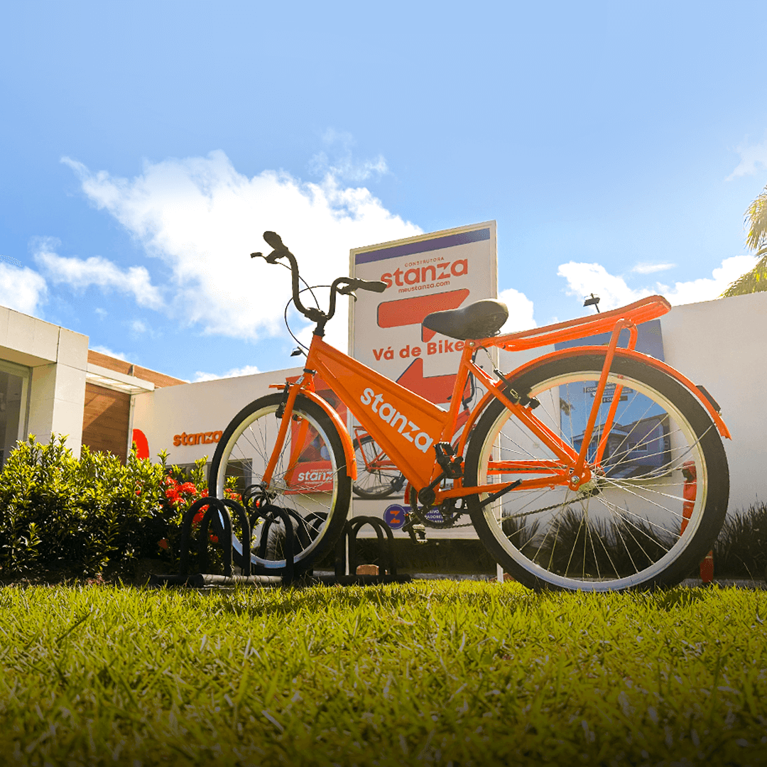 Bike Stanza na frente do escritorio da Stanza em Aracaju bike stanza na frente do escritorio da stanza em aracaju andar de bicicleta melhora a qualidade de vida